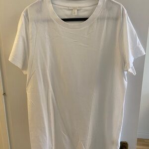 COS classic white tee